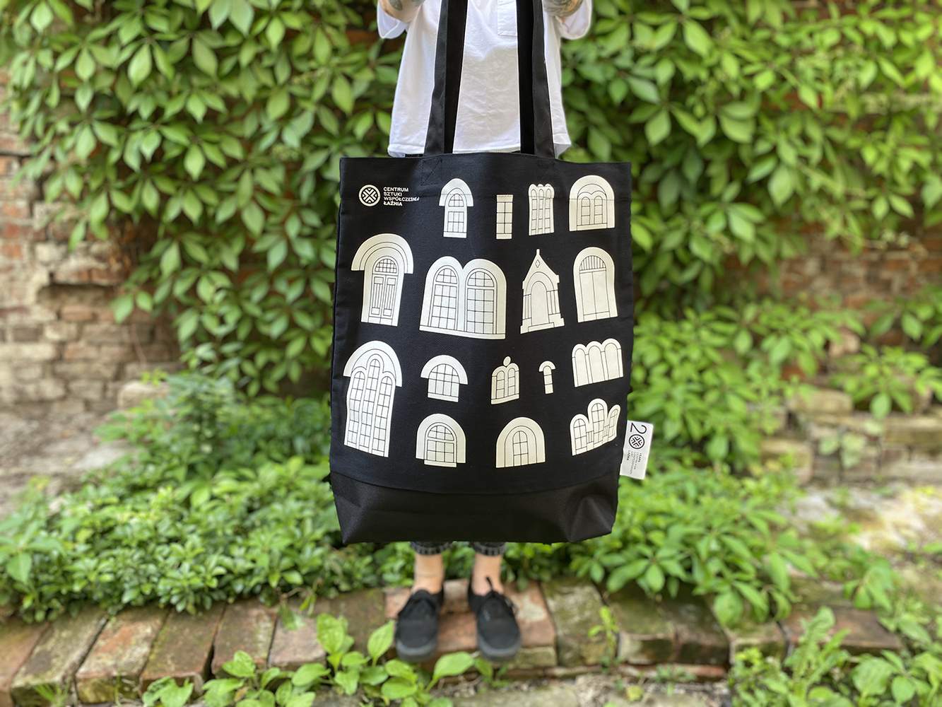 Centrum Sztuki Współczesnej Łaźnia wersja czarna