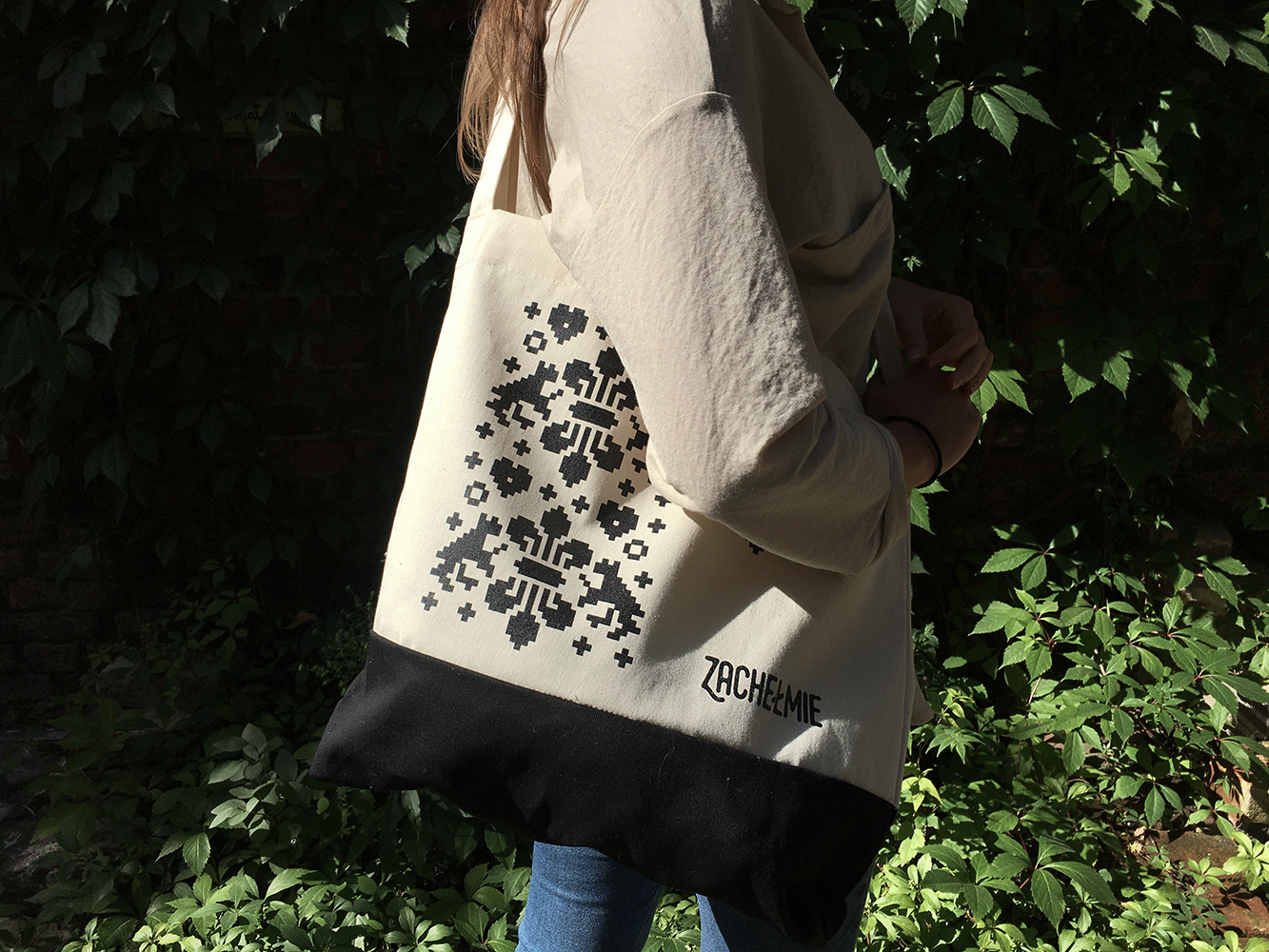 Zachełmiański haft natural zbliżenie