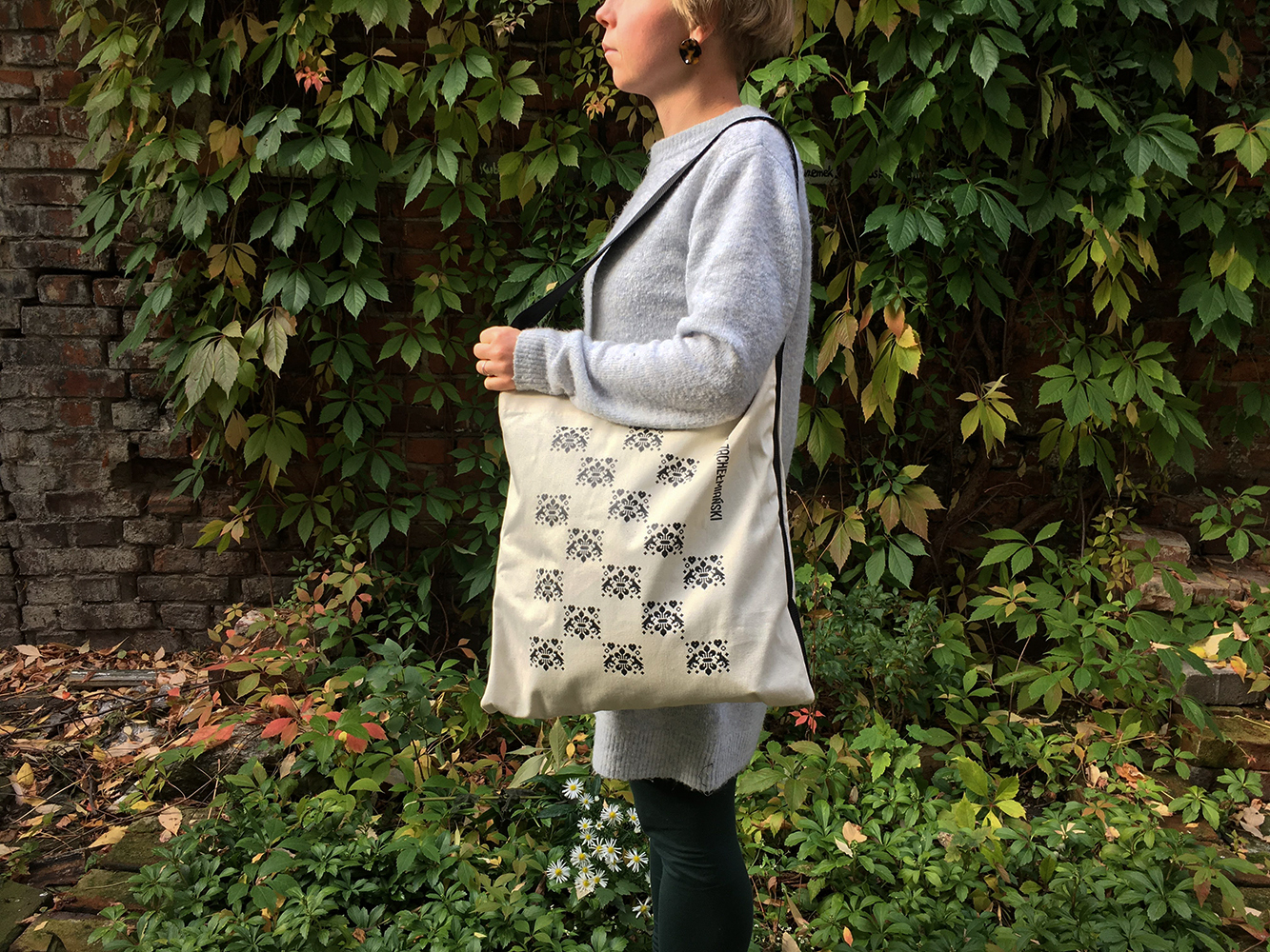 Zachełmie z taśmą