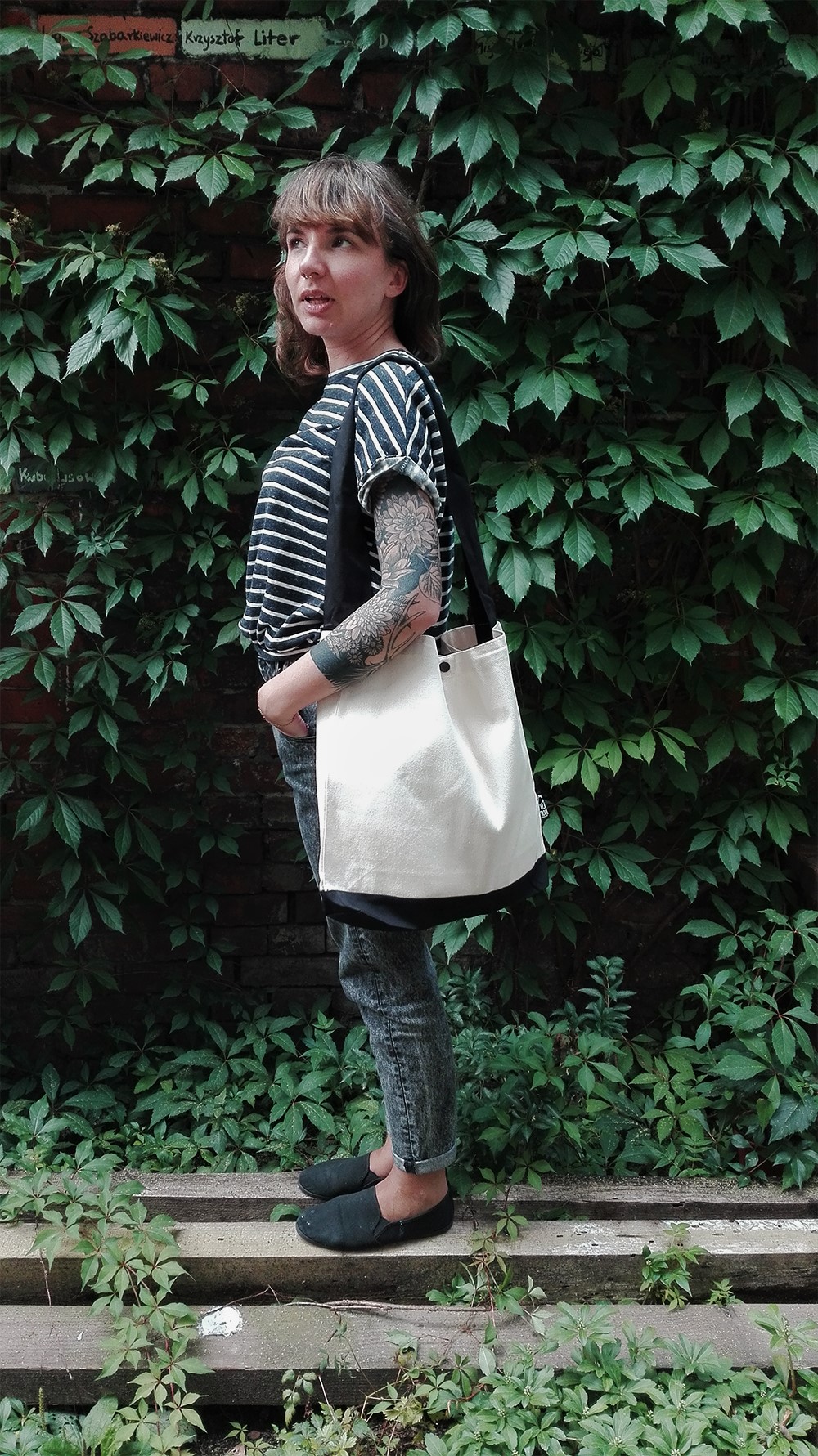 Fajny motyw - zdjęcie na modelce