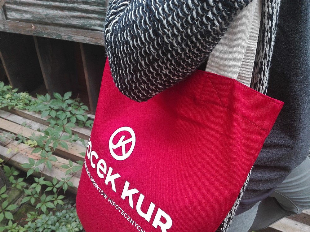 Jacek Kur - zbliżenie na nadruk